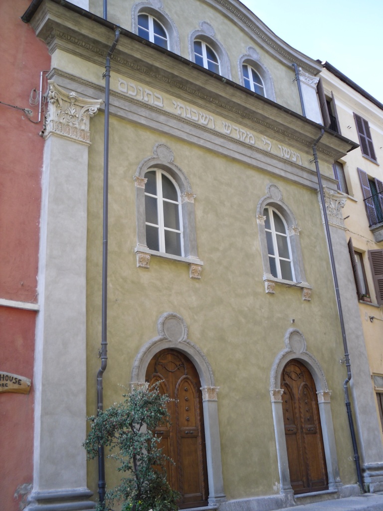 Facciata della Sinagoga di Cuneo